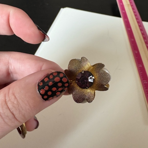 Vintage Gold Pearl Amethyst Flower Keychain - Picture 7 of 7